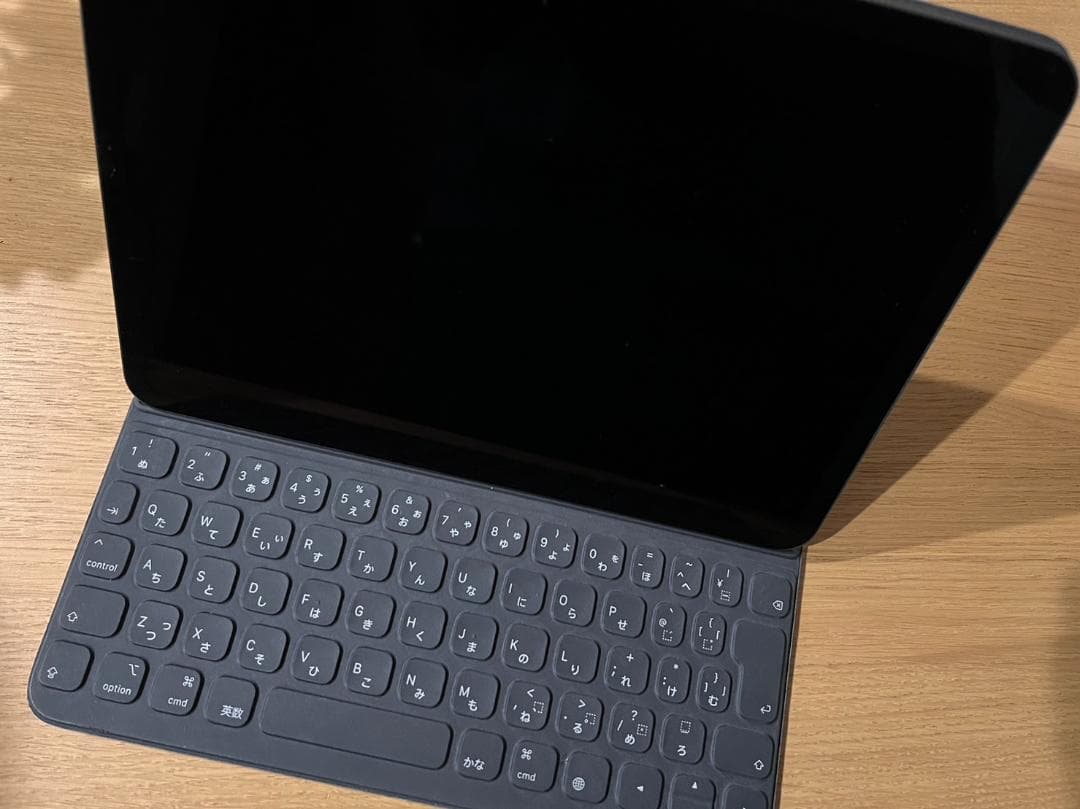 【美品】11インチ iPad Pro 第2世代 & Magic Keyboard