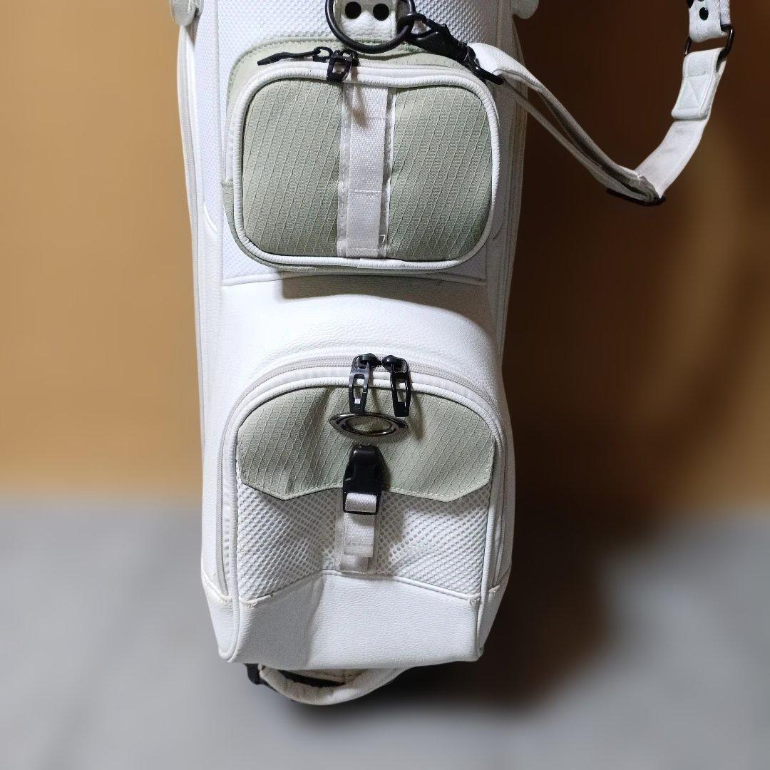 美品OAKLEY ゴルフバッグ ホワイト カエルロゴ