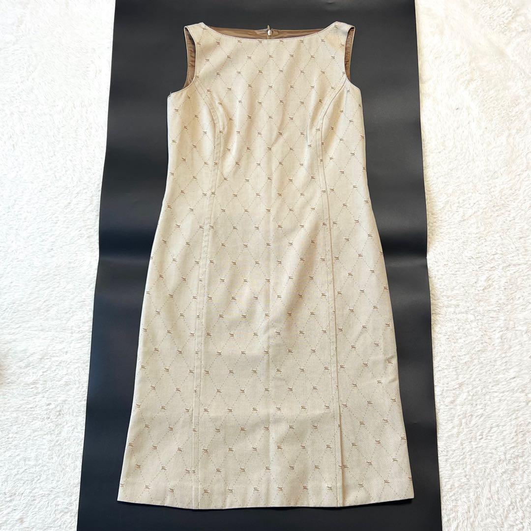 未使用級✨バーバリーブルーレーベル スカジャン 総柄 ホースロゴ刺繍 ベージュ