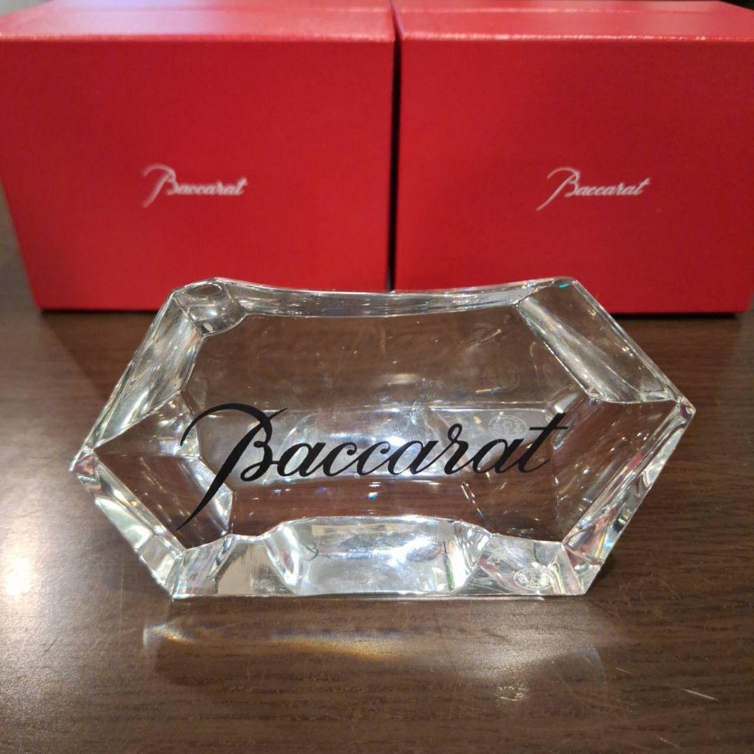 Baccarat 招き猫 セットとクリスタルロゴプレート(非売品)の計3点セット