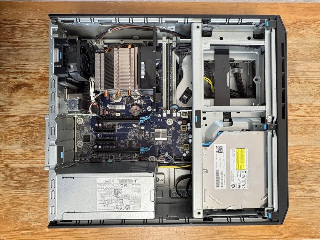 ワークステーション HP Z2 G4 SFF/Xeon/SSD 128GB/DDR4 8GB