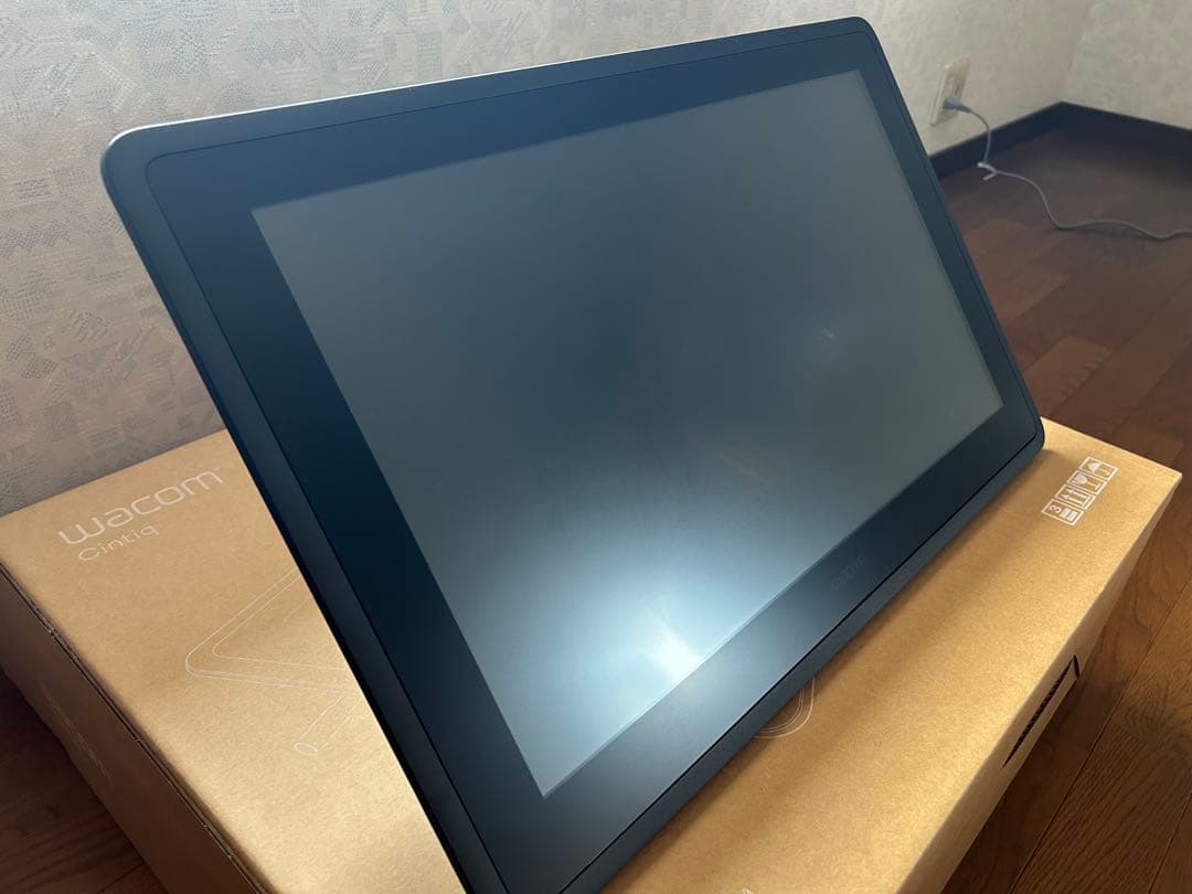Wacom Cintiq 22 液晶ペンタブレット 本体