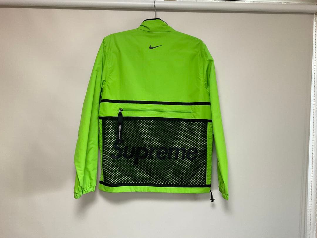 SUPREME xNIKEコラボ　セットアップサイズ違い