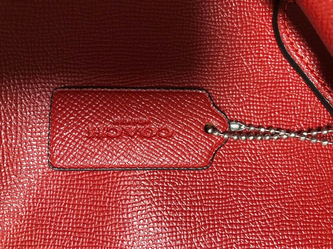 COACH レッド トートバッグ 外ポケット付き