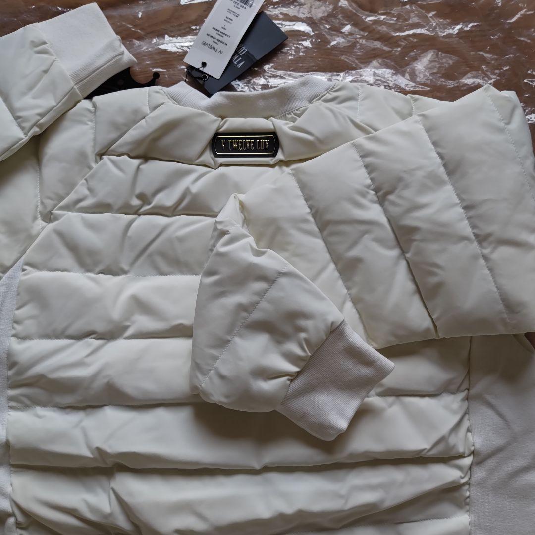 [ 新品タグ着き ] V12 LUX ダウンスニード