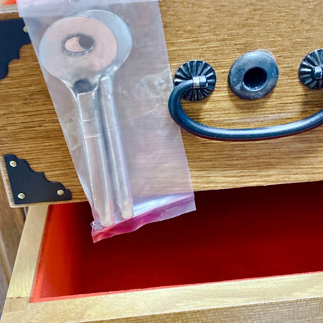 希少 からくり 箪笥 民芸調 隠し 収納多数 昭和レトロ 職人仕上げ 鍵付き