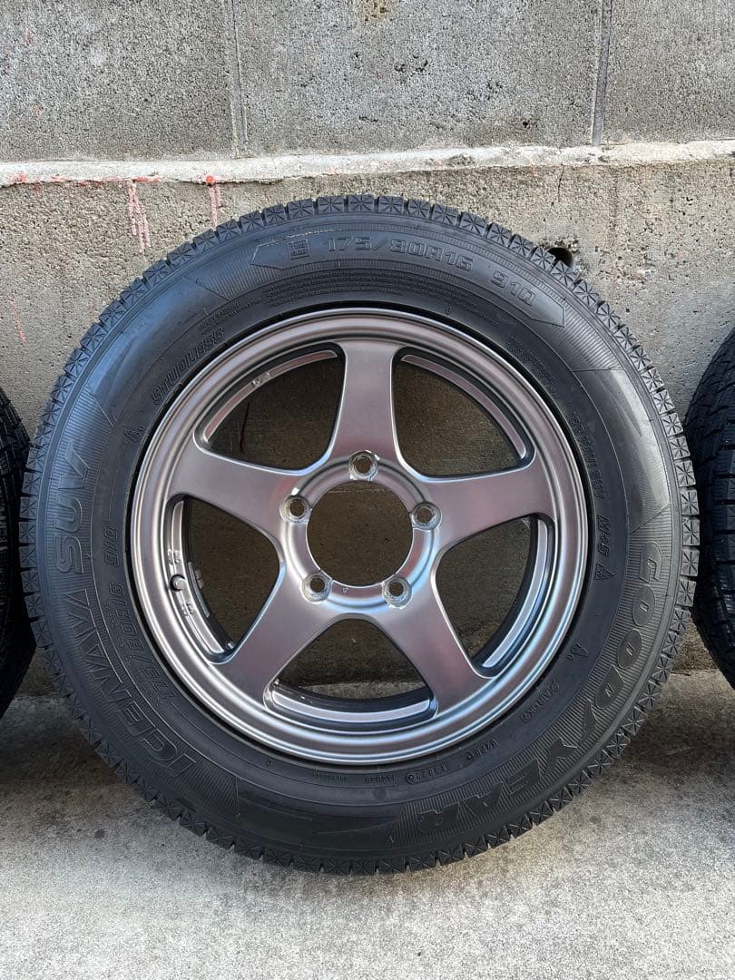 ジムニー　スタッドレスタイヤホイール4本セット　グッドイヤーアイスナビ　22年製