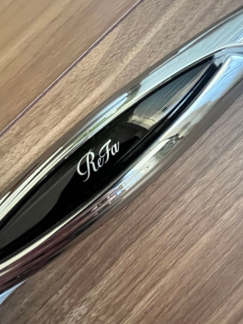 【美品・箱/保証書アリ】✴︎refa✴︎ リファ　ストレートアイロン