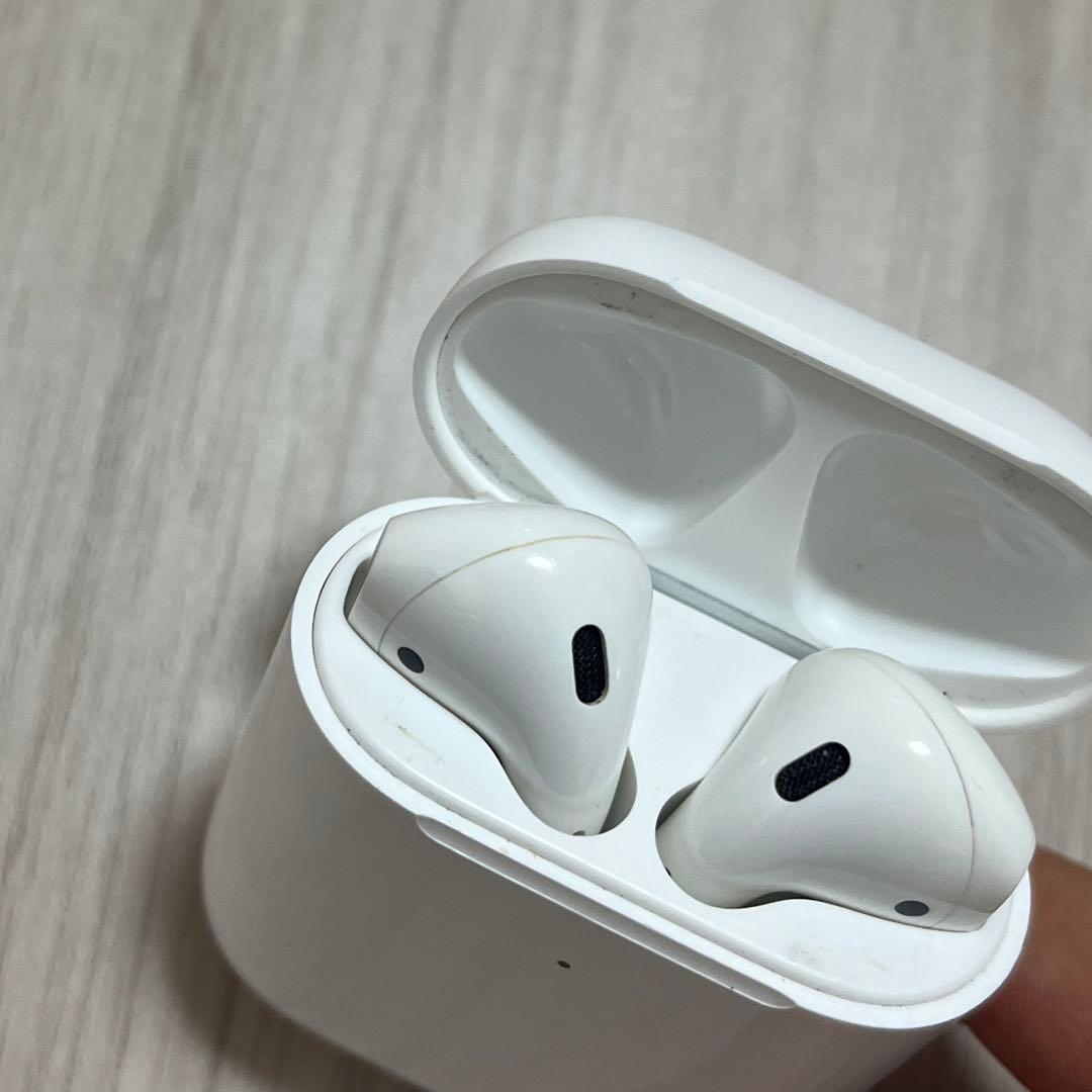 AirPods 本体 第2世代 ホワイト