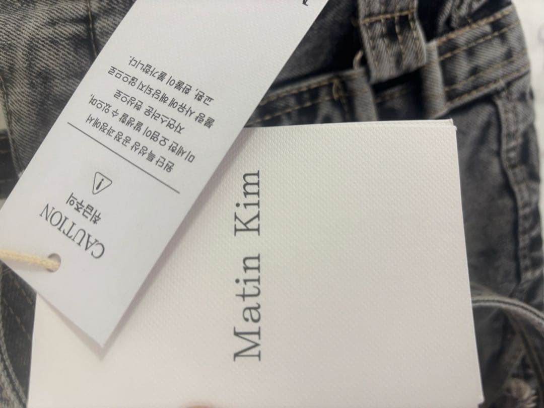 新品 Matin Kim デニムショルダーバッグ　ブラックデニム 韓国ブランド