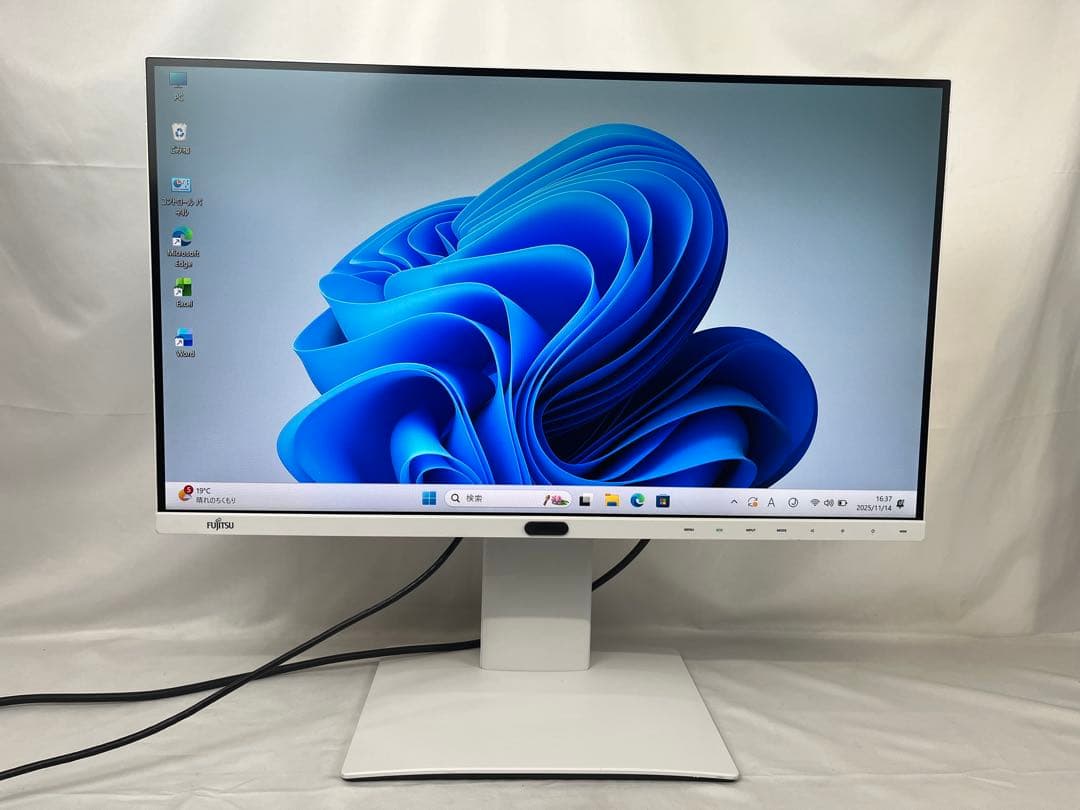 2K 27インチモニター Fujitsu P27-8T内蔵スピーカー人感センサー