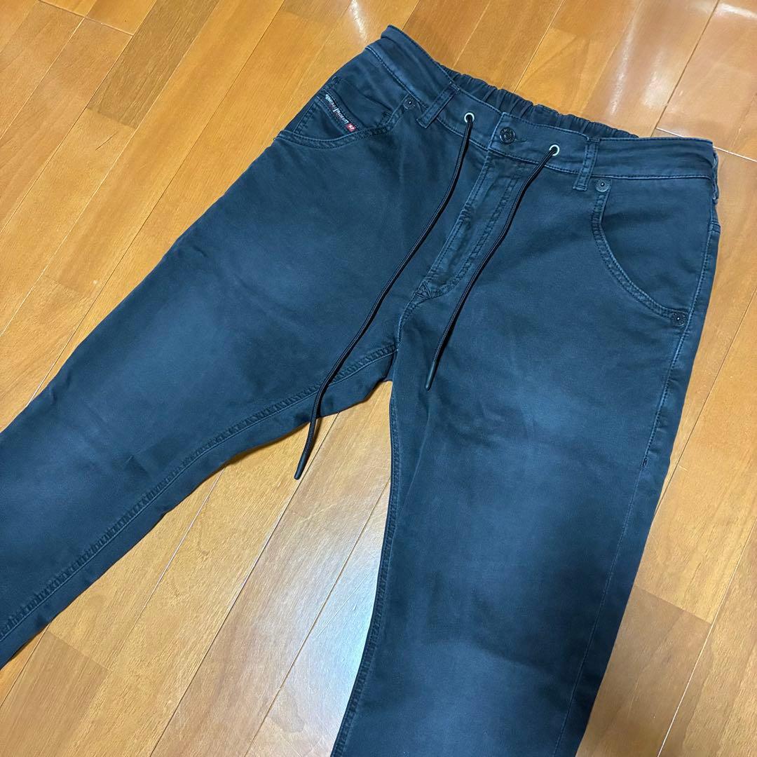 ディーゼル　最新定番カラーブラック　ジョグジーンズ　30インチ　436