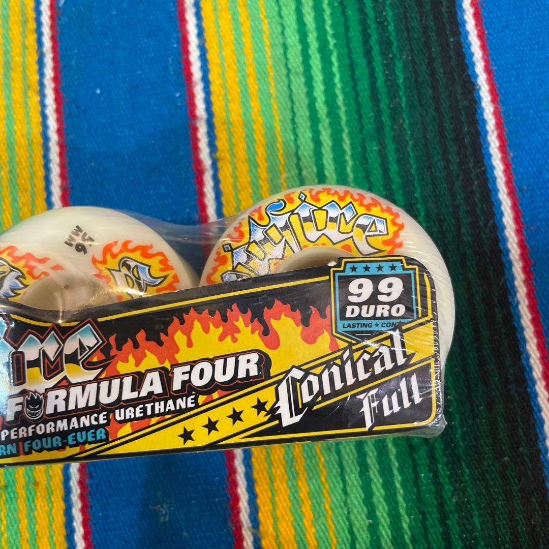 スピットファイア　Spitfire Formula Four 56mm99