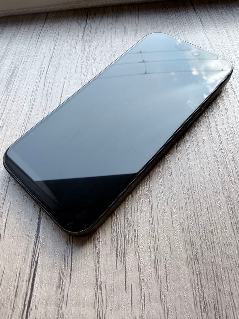 A*A様 iPhone 15 256GB ブラック SIMフリー 本体美品 箱付