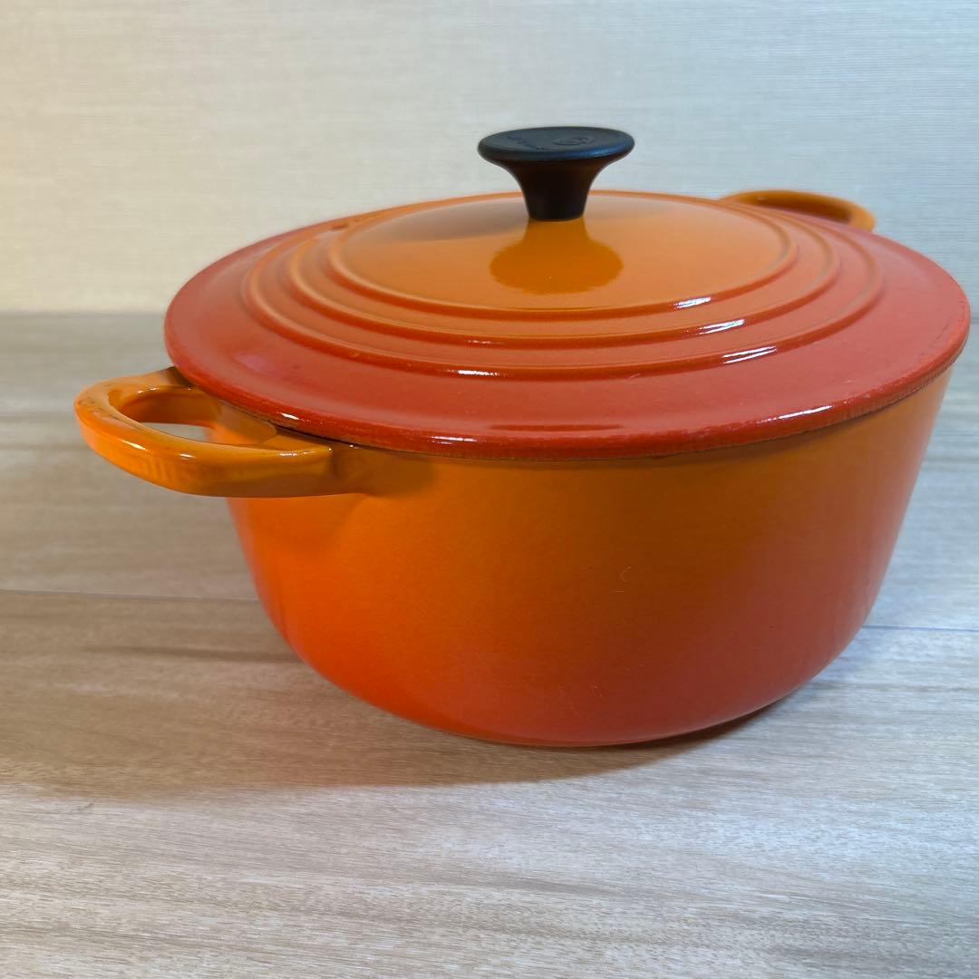 ルクルーゼ　ココットロンド　22cm オレンジ　両手鍋　鍋