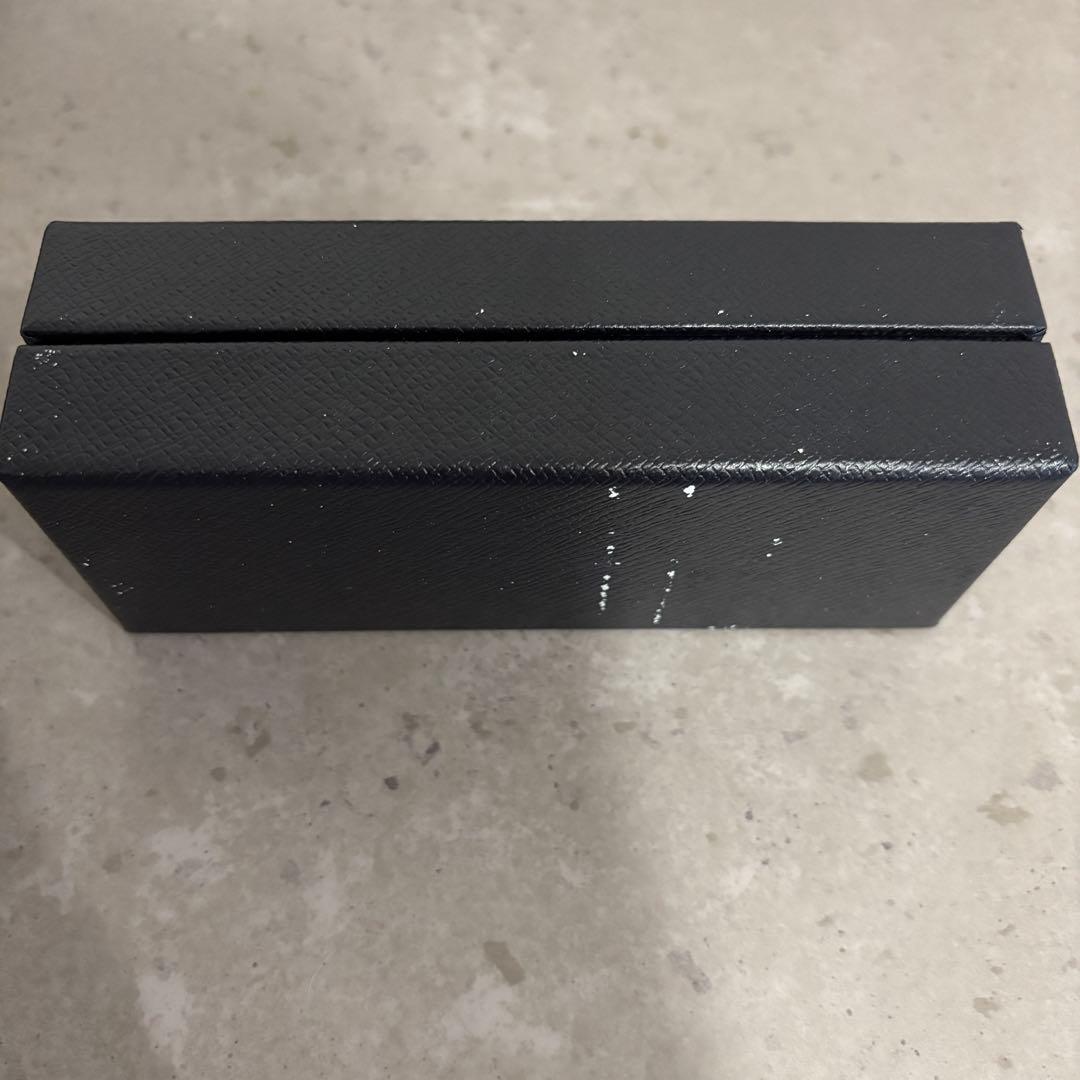 やんぬPRADA キーリング　ネイビー