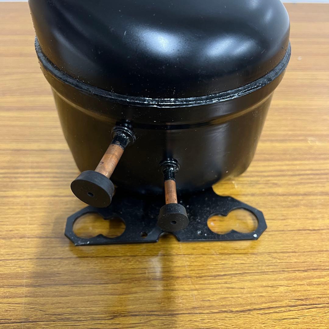 未使用 冷媒 CE45Y-Z 41000165コンプレッサー パーツ