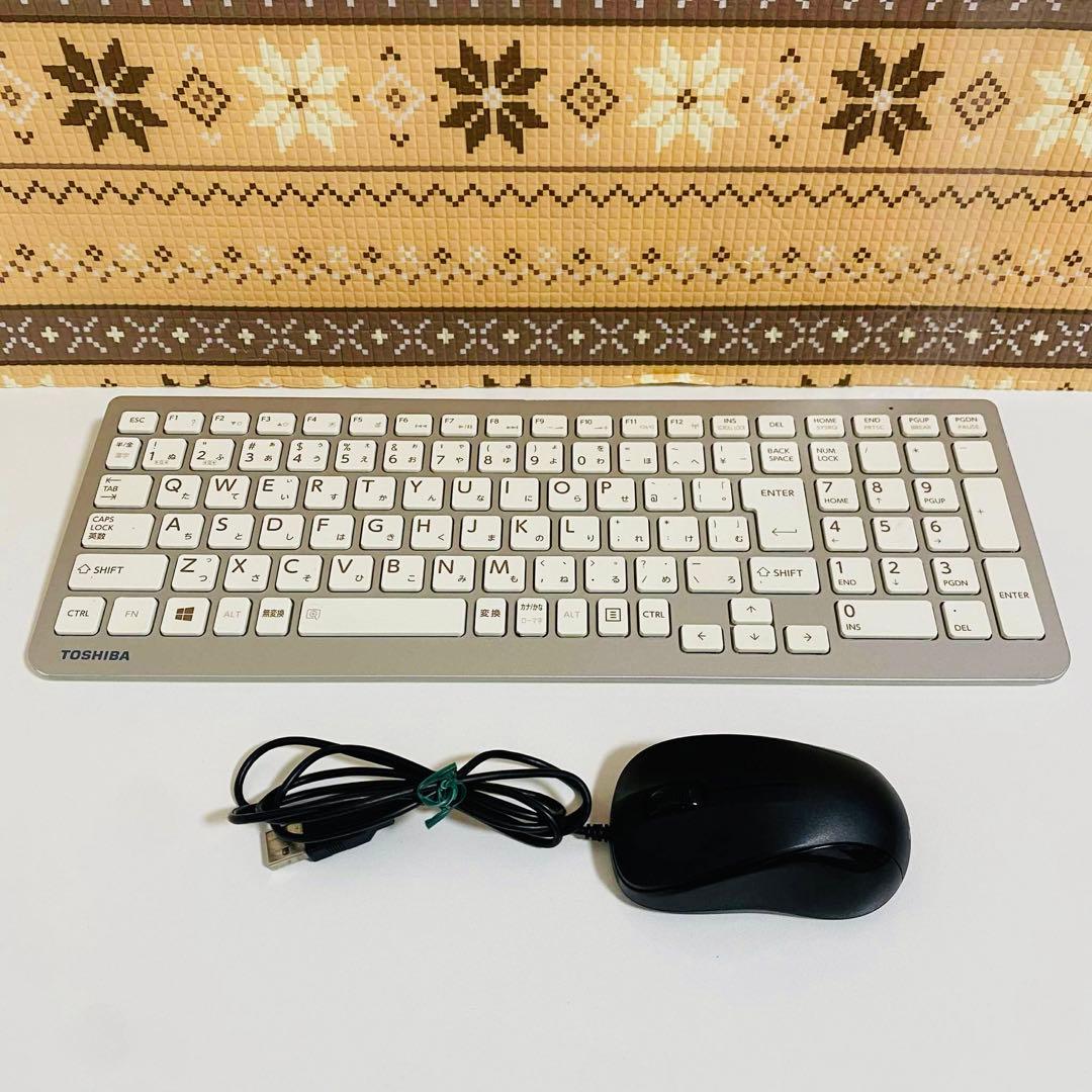 Y811 TOSHIBAデスクトップcore i7メモリ8G高速大画面Win11