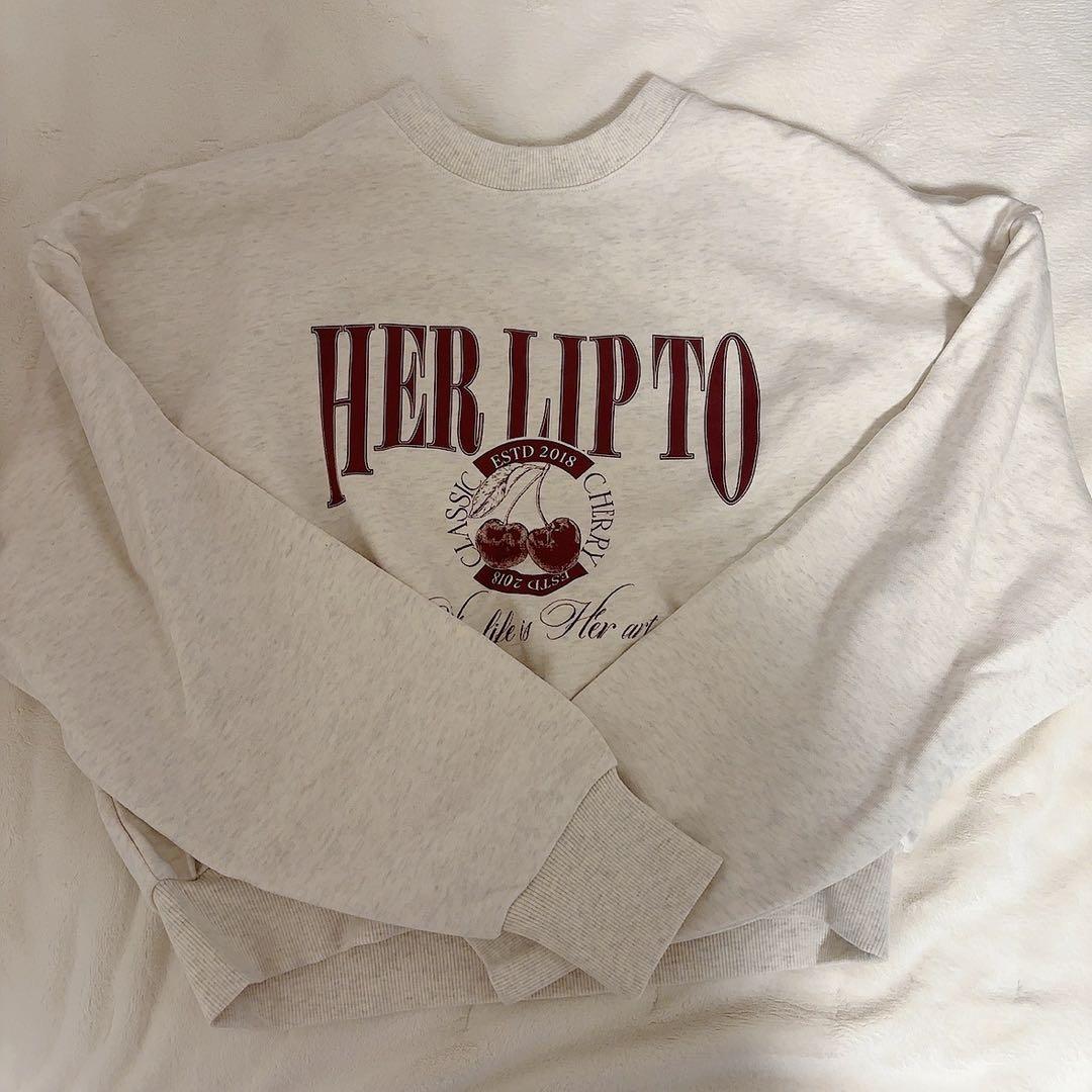 トップス herlipto Classic Cherry Sweatshirt