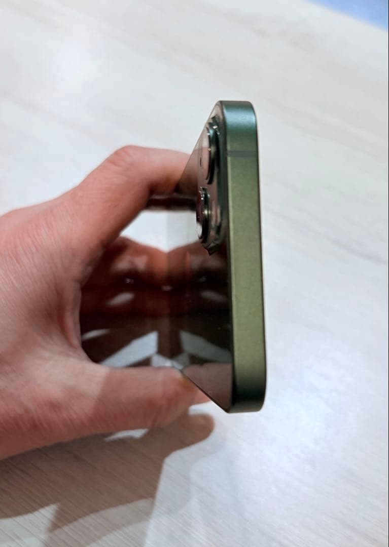 琉*華様 Apple iPhone 13 ミッドナイトグリーン 本体128GB