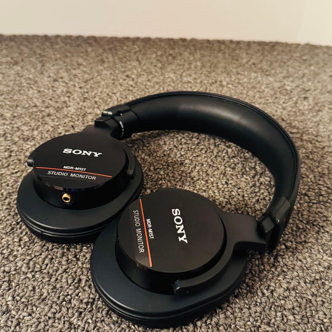 【極美品】SONY スタジオモニター 有線ヘッドホン　MDR-M1ST