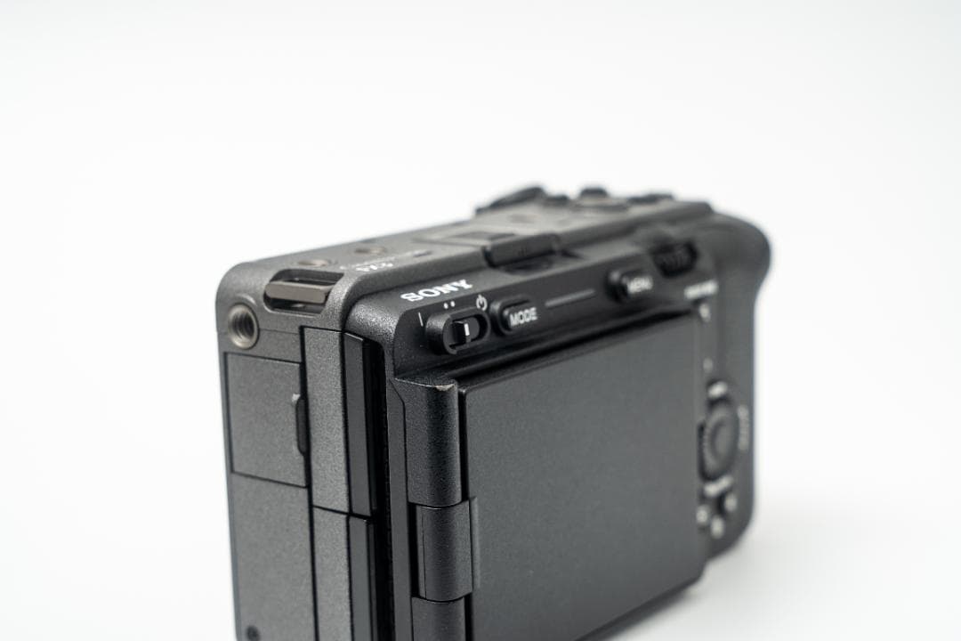 SONY FX3 美品｜撮影枚数827枚｜ボディのみ｜元箱・付属品完備｜使用極少