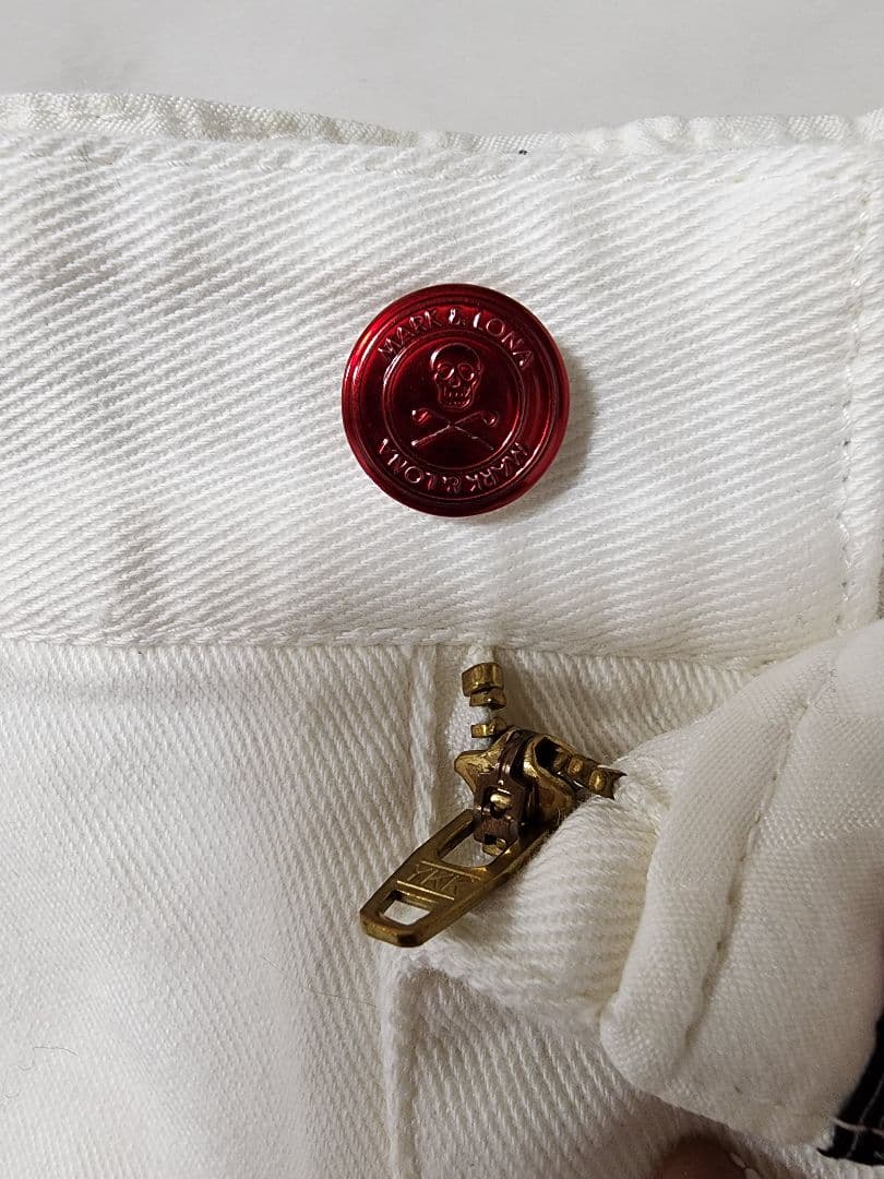 MARK LONA マークアンドロナスカル刺繍 ホワイトゴルフスカート& ベルト