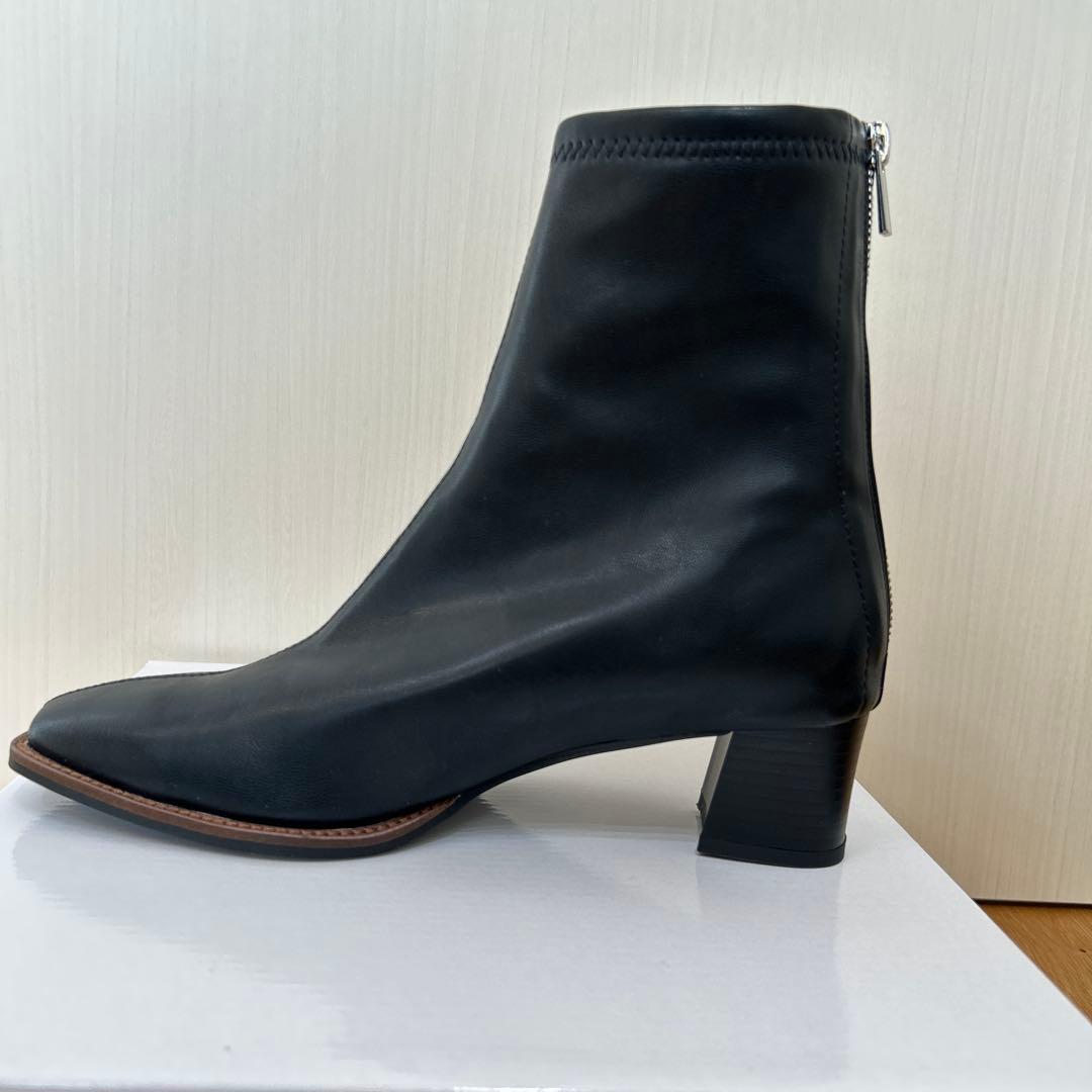スタックヒール　ブーツ　ブラック　Discoat L 25.0