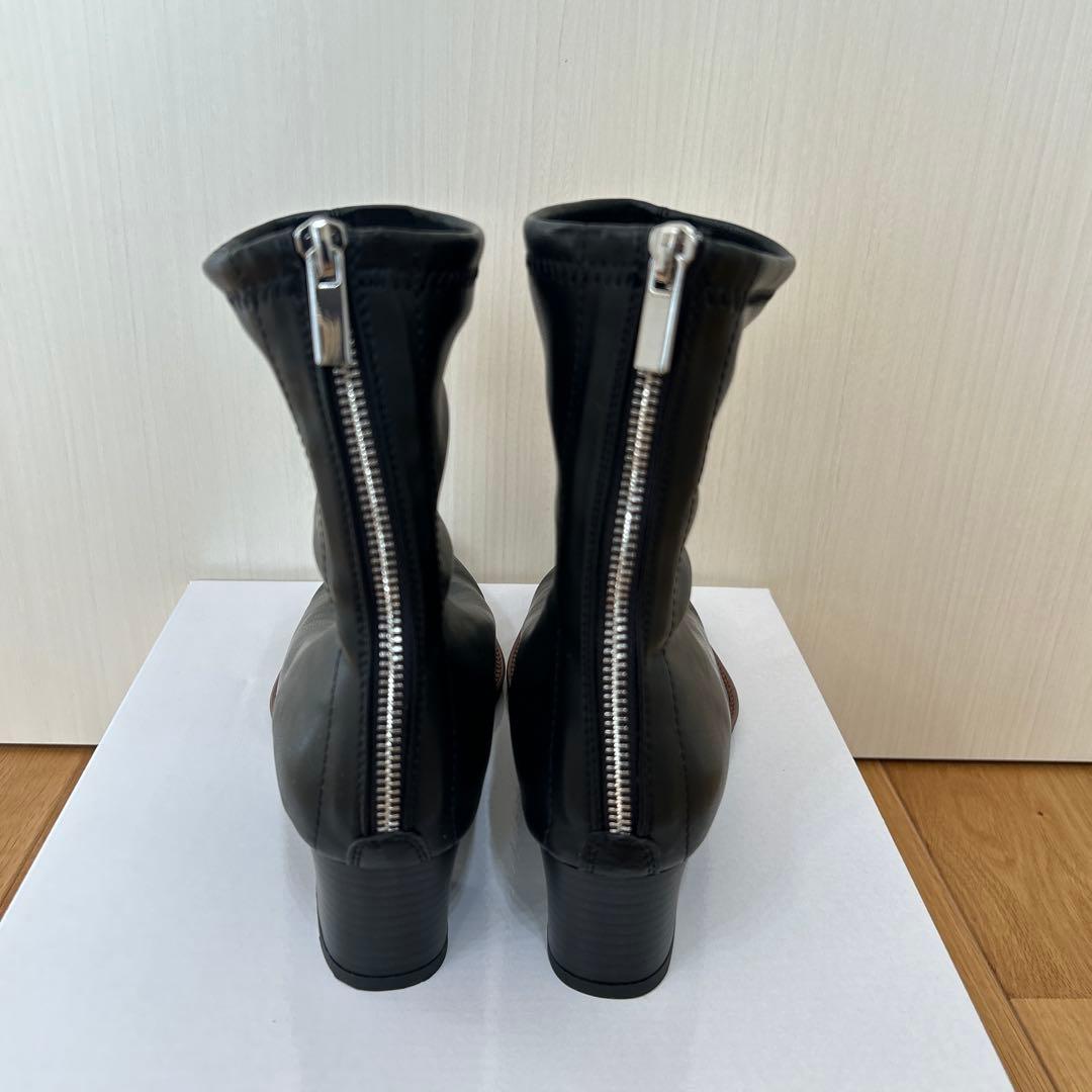 スタックヒール　ブーツ　ブラック　Discoat L 25.0