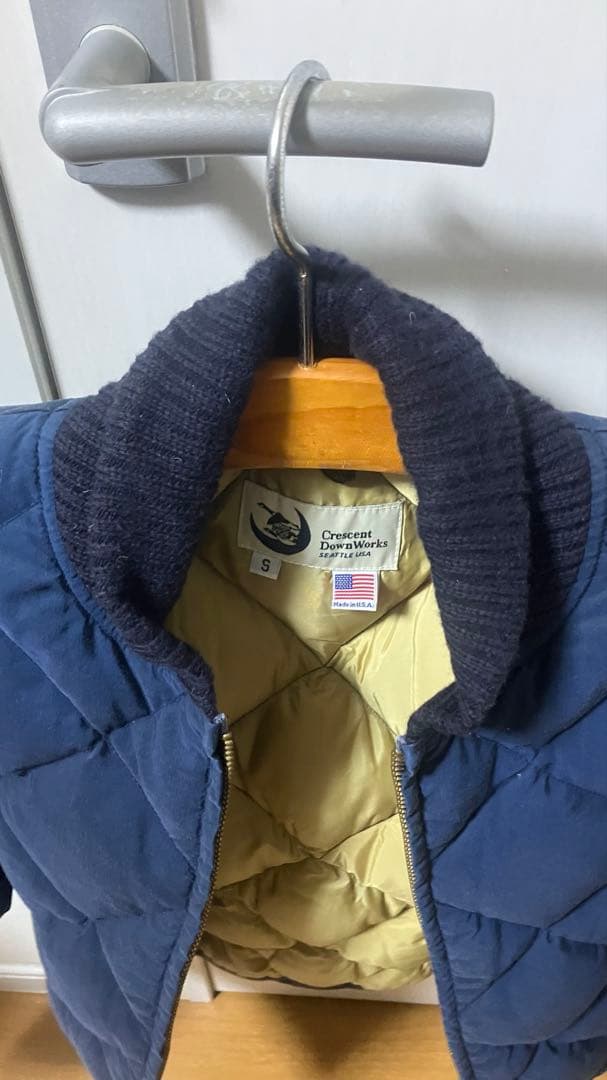 今日中値引きCrescent DownWorks ネイビー ダウンジャケット S