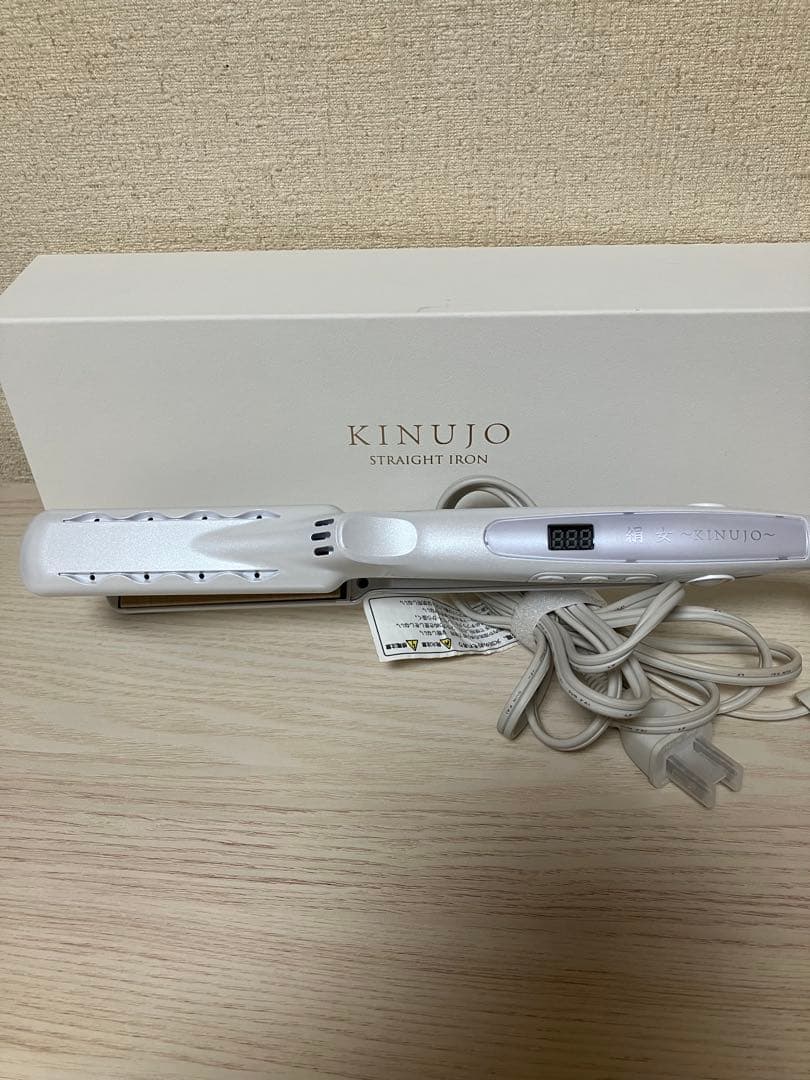 KINUJO 絹女　ストレートヘアアイロン LM225