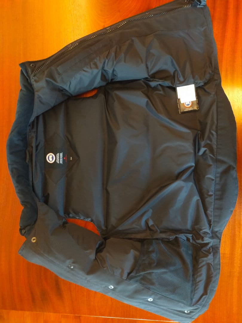 SEA プロフ必読さん専用 【美品】  ダウンベスト