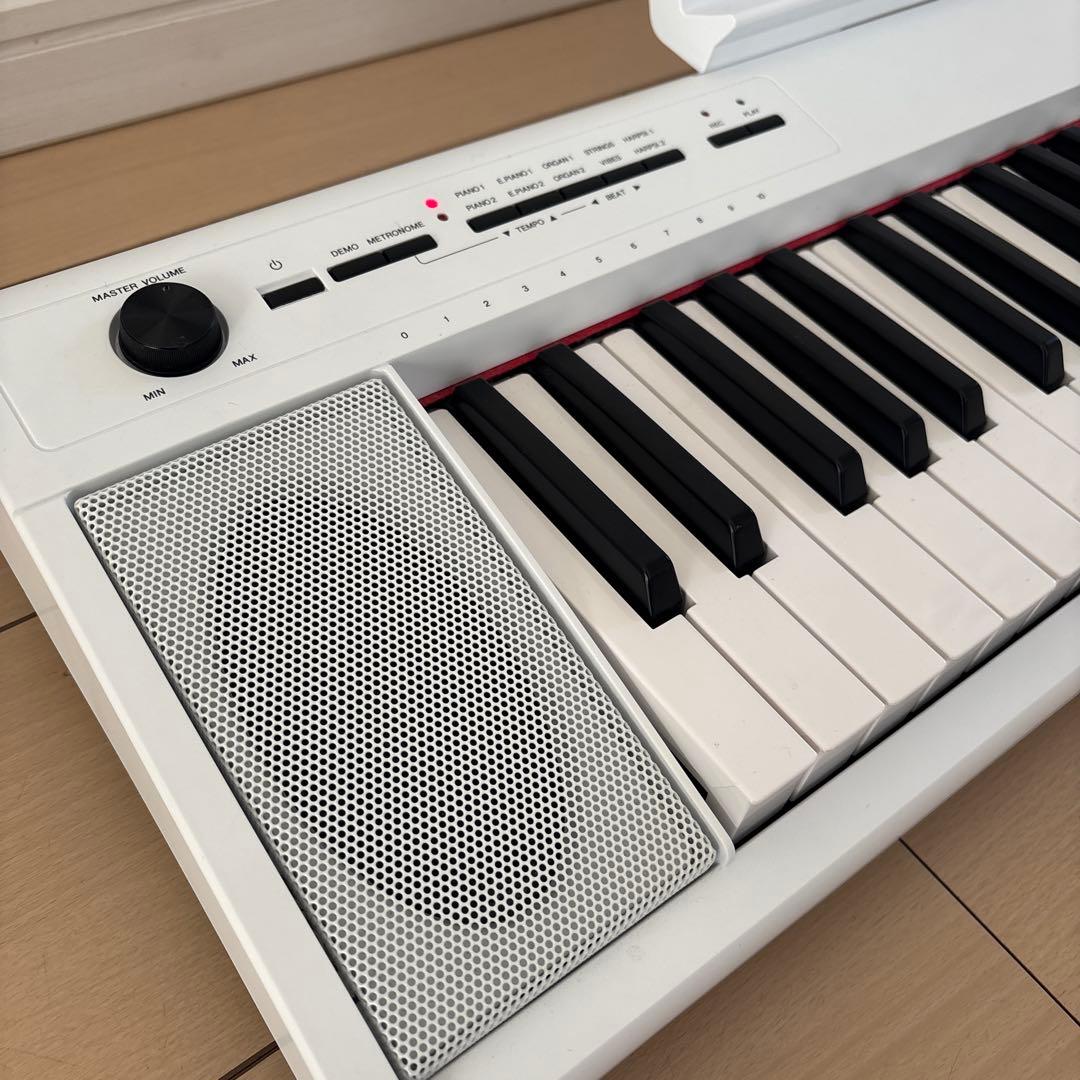 ヤマハ 電子キーボード 22年製　NP-12WH ヘッドホン付