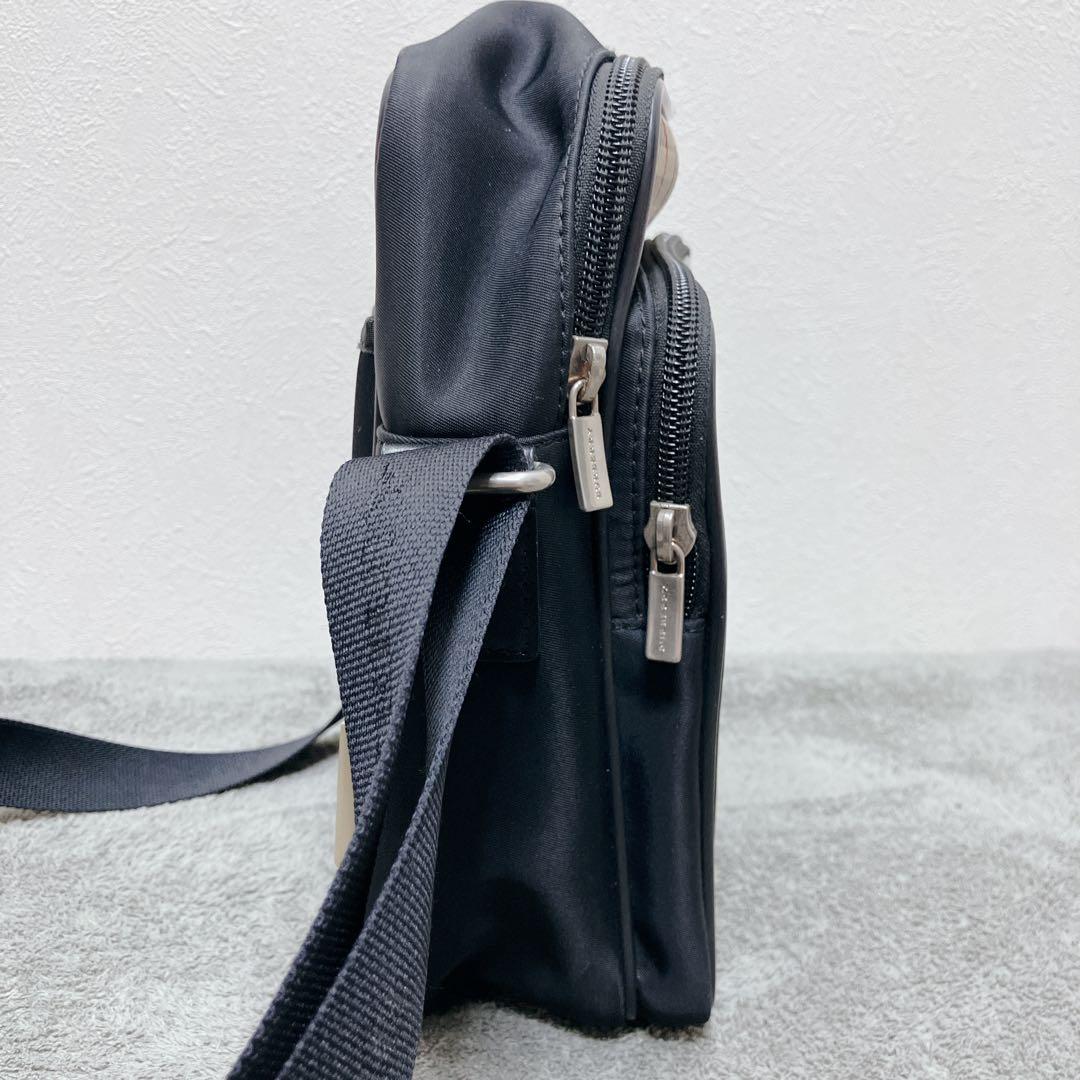 ちー　バーバリー　Burberry ショルダーバッグ ノバチェック