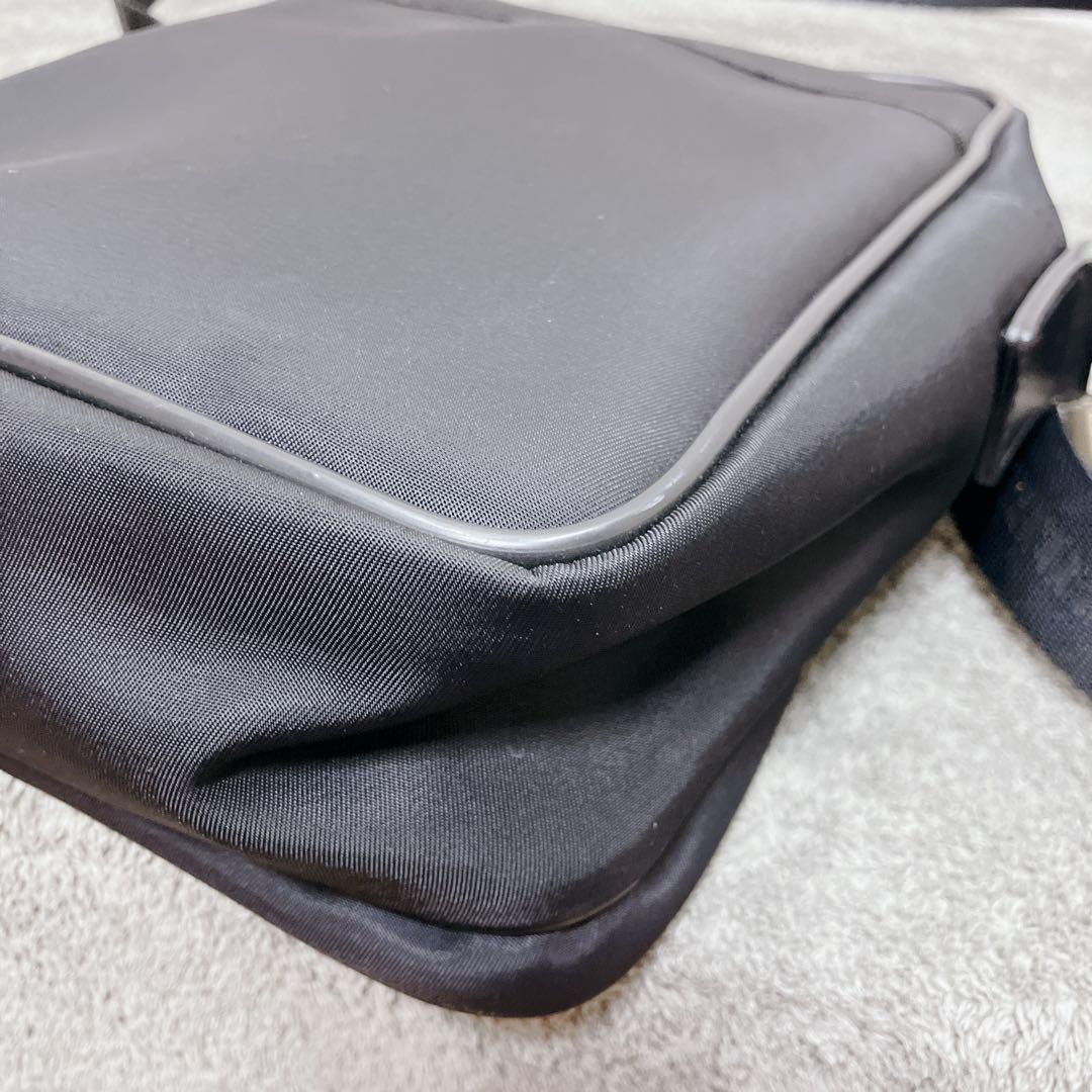 ちー　バーバリー　Burberry ショルダーバッグ ノバチェック