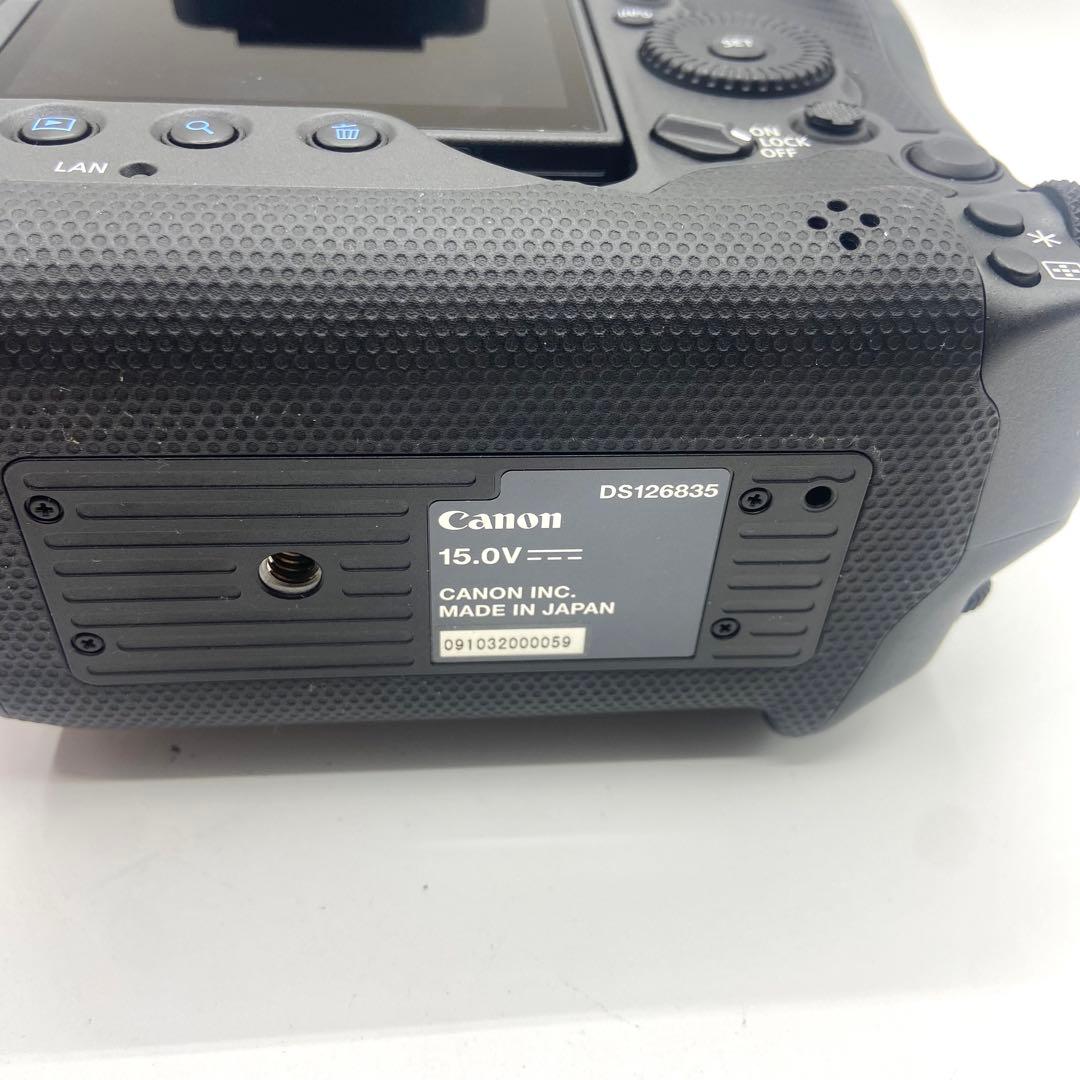 【極美品】　Canon キャノン　EOS R3 ミラーレスカメラ　フルサイズ