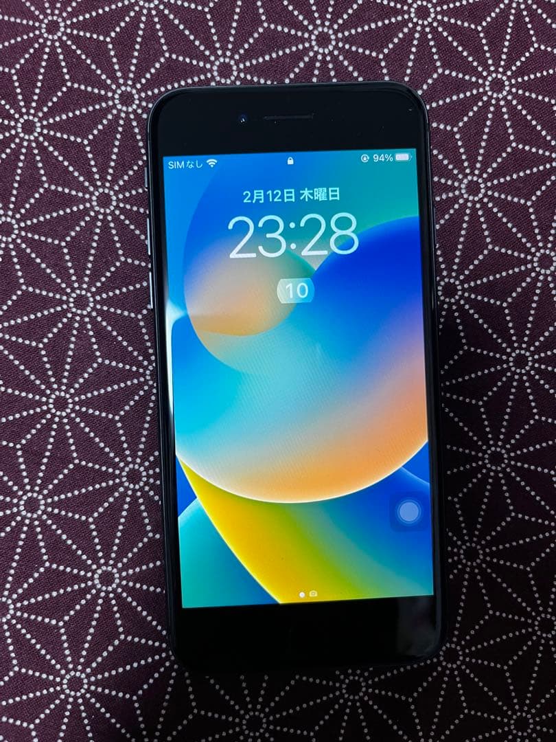 (美品)iPhone 8 64GB ドコモ SIMロック解除済み