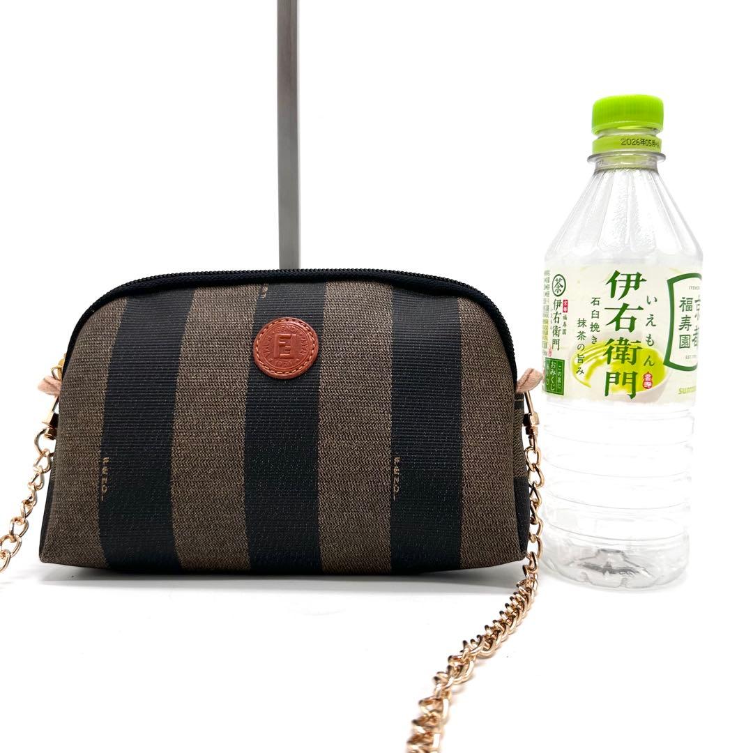 【未使用級】FENDI ショルダーバッグ ペカン チェーン PVC カーキ×黒