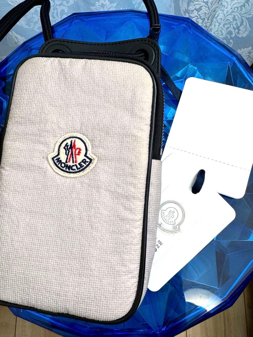 MONCLERモンクレール★クロスボディフォンケース ポーチショルダーバッグ