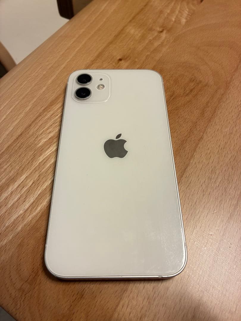 iPhone 12 64GB ホワイト SIMフリー 本体のみ 動作良好