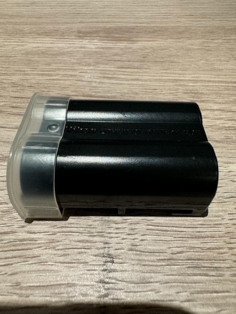 Nikon ニコンD7200 ボディ 純正充電器ほか シャッター回数894回