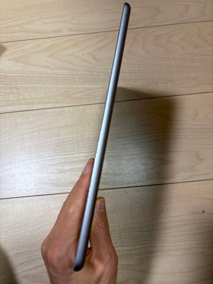 黒*リ様 iPad第6世代 Wi-Fi+Cellularモデル 32GB MR6