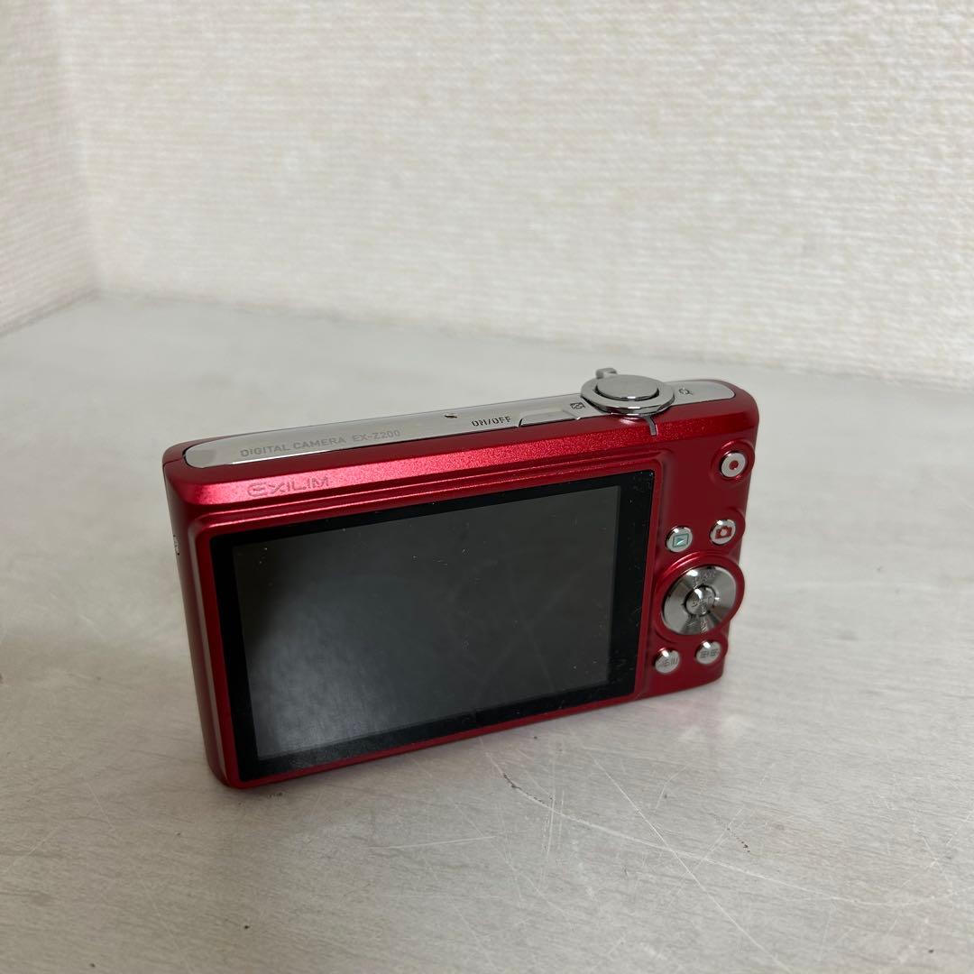 CASIO EXILIM デジカメ　デジタルカメラ　10.1メガピクセル レッド