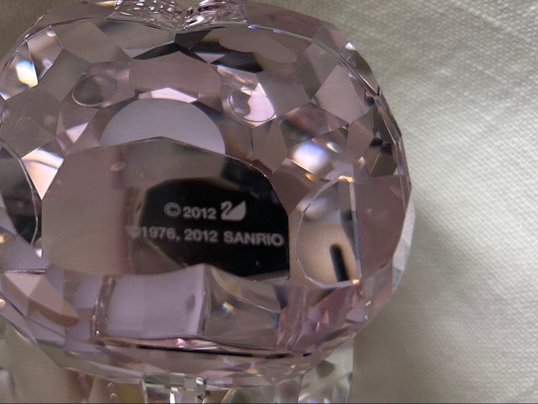 希少　スワロフスキー　2012年限定　ハローキティ