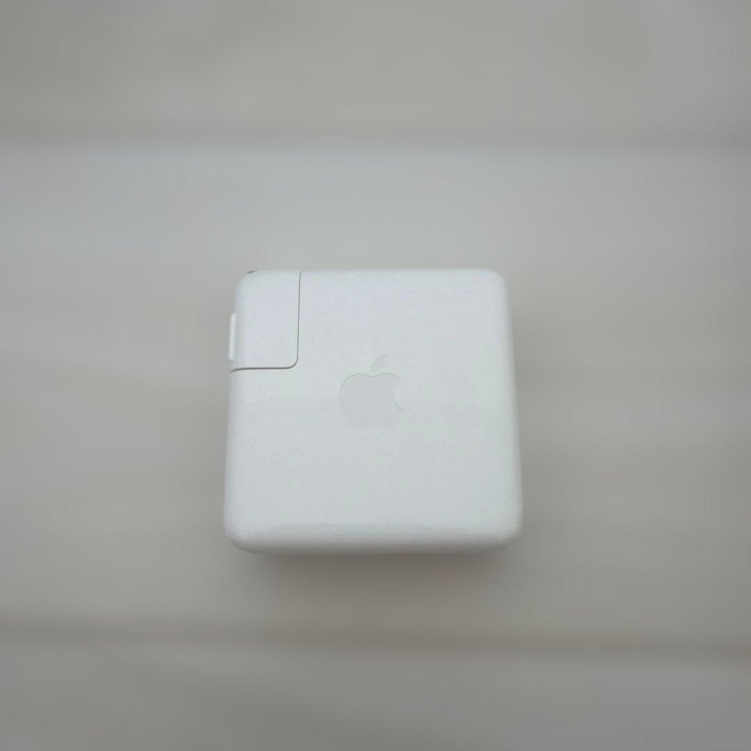 【ほぼ未使用】MacBookPro 13インチ 2017 （充放電17回）