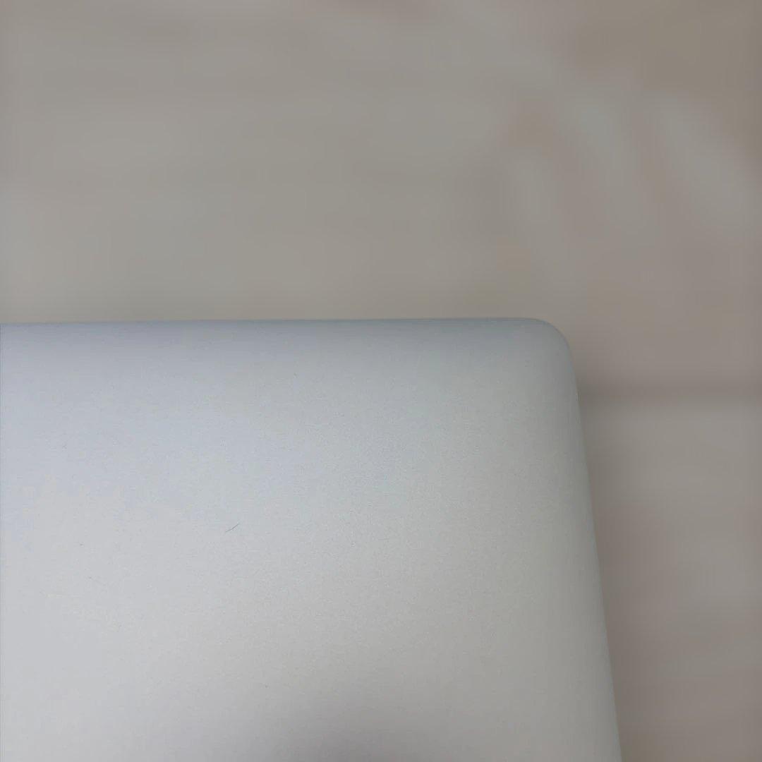 【ほぼ未使用】MacBookPro 13インチ 2017 （充放電17回）