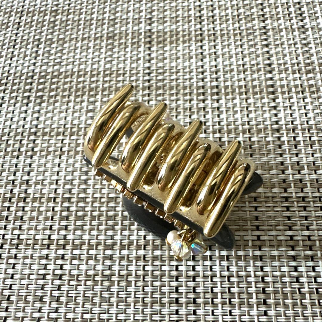 acca アッカ　クリップ　小　クリア墨黒　パール　ストーン　お花　試着のみ美品