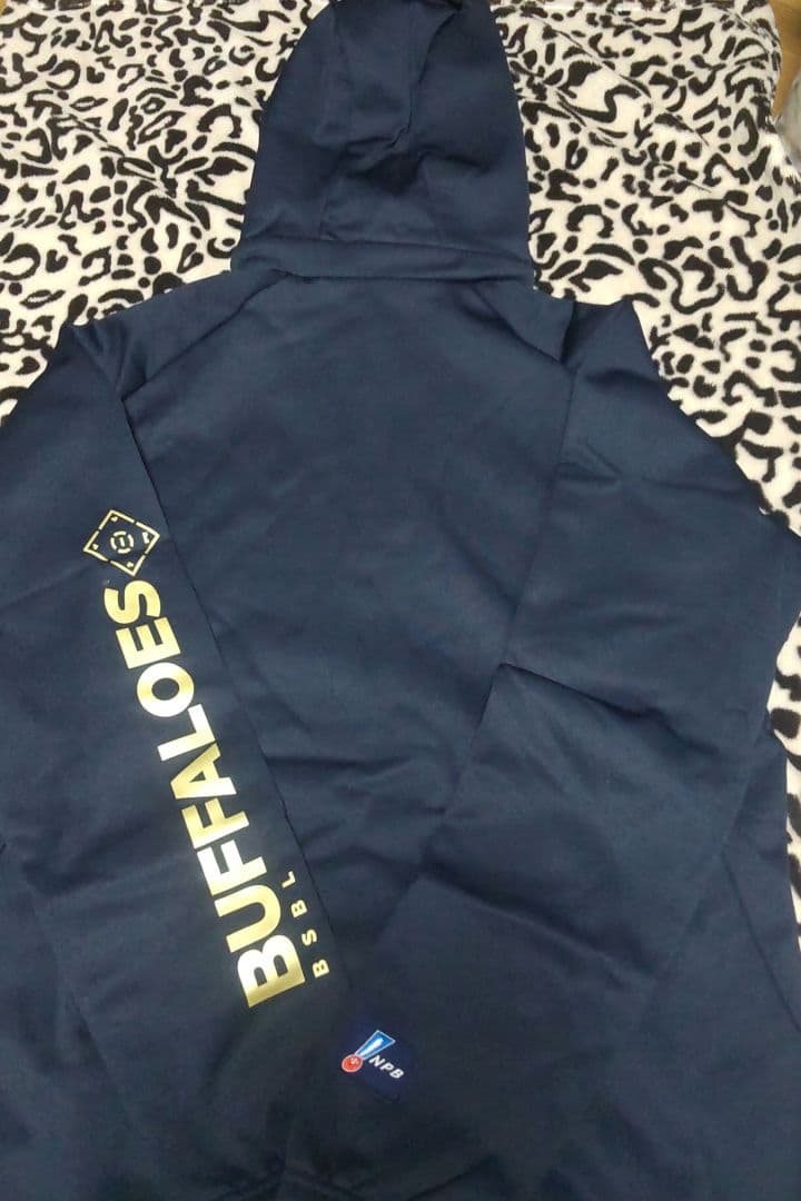 オリックスバファローズオーセンティックプルオーバーフーディ　Mサイズ 新品未使用