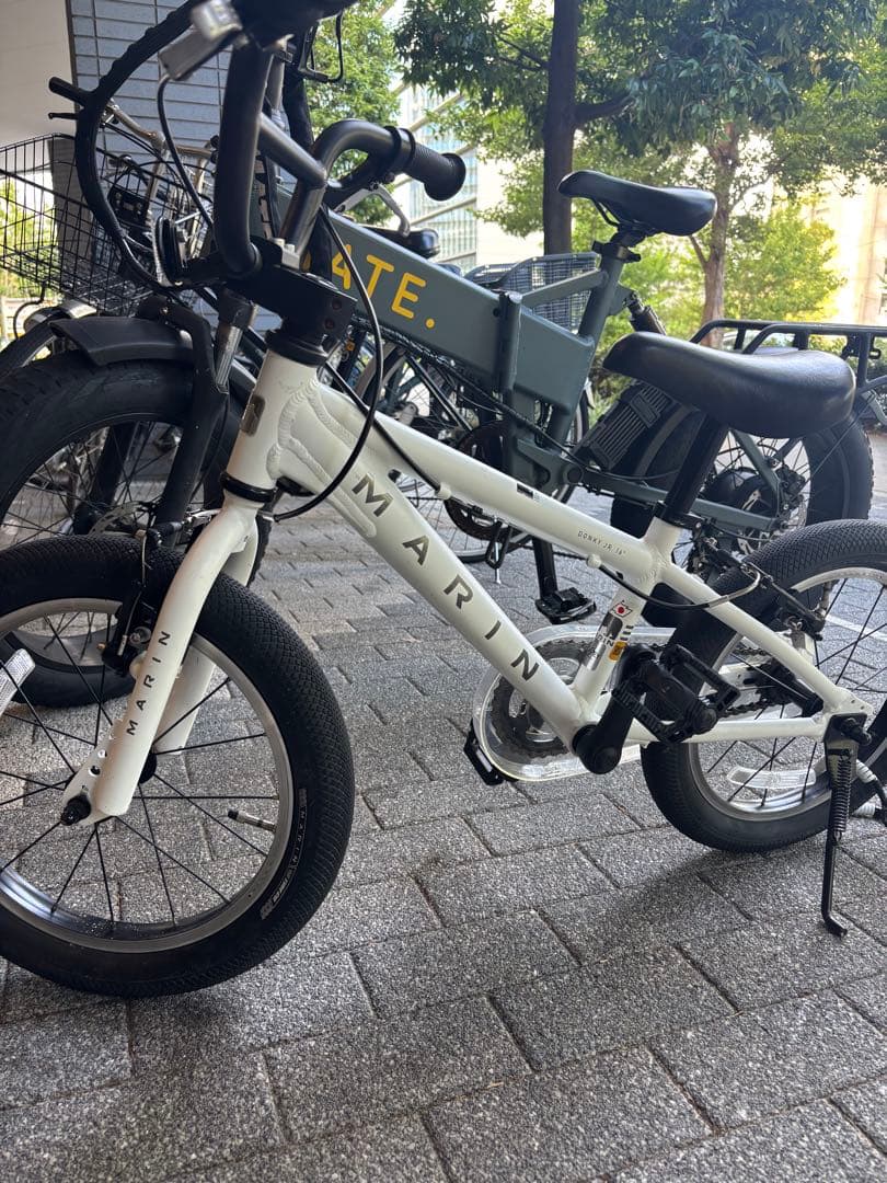 MARIN 16inch子供用自転車 ホワイト　補助輪付