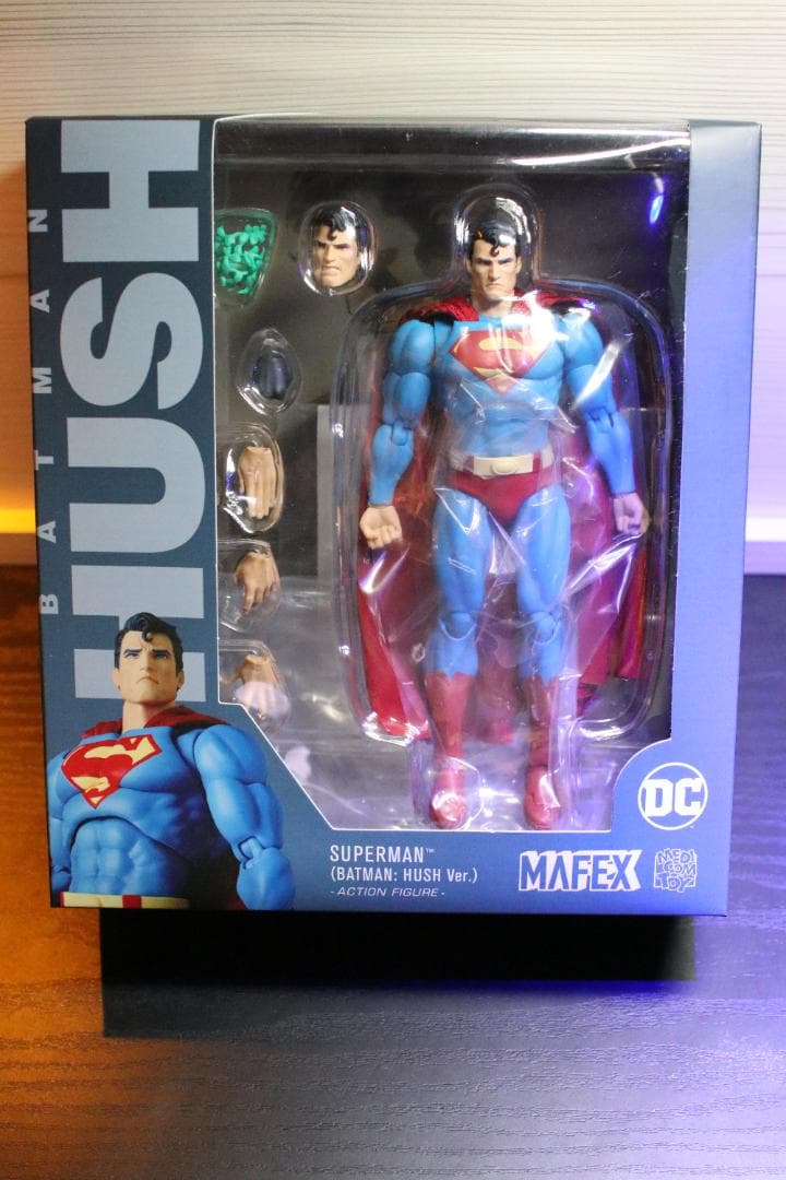 新品未開封MAFEX 117スーパーマン・ハッシュSUPERMAN